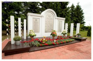 Памятник в Нахабино, энергетика и работникам электросети в годы ВОВ!