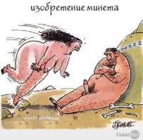Девушка ест пончик, чтобы не испачкаться кремом