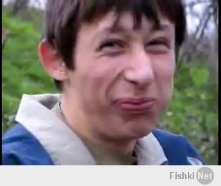 Мне скарлет напомнила одного парня. Наверное родственники.