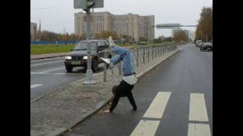 Это для вот таких пешеходов:
