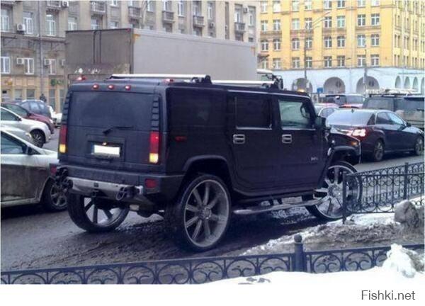 Немного подкрасить, хорошая карета скорой помощи будет.