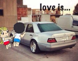 Девушки и автомобили