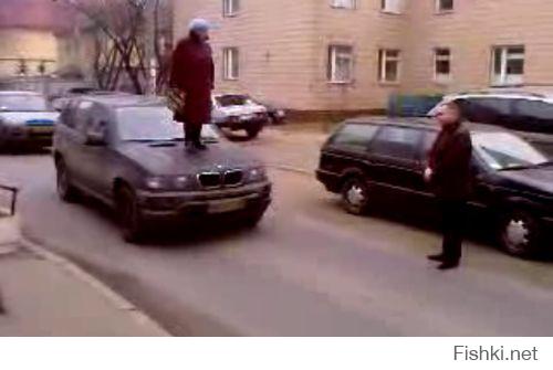 бабуля на джипе!