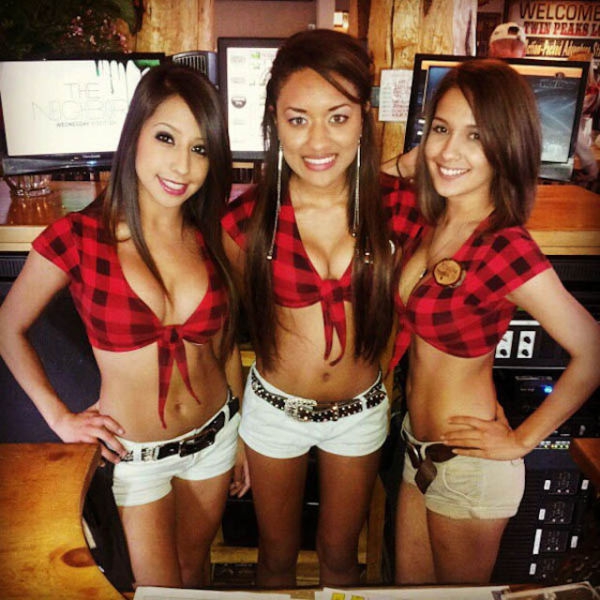 Sexy Waitresses from Twin Peaks Restaurants. 