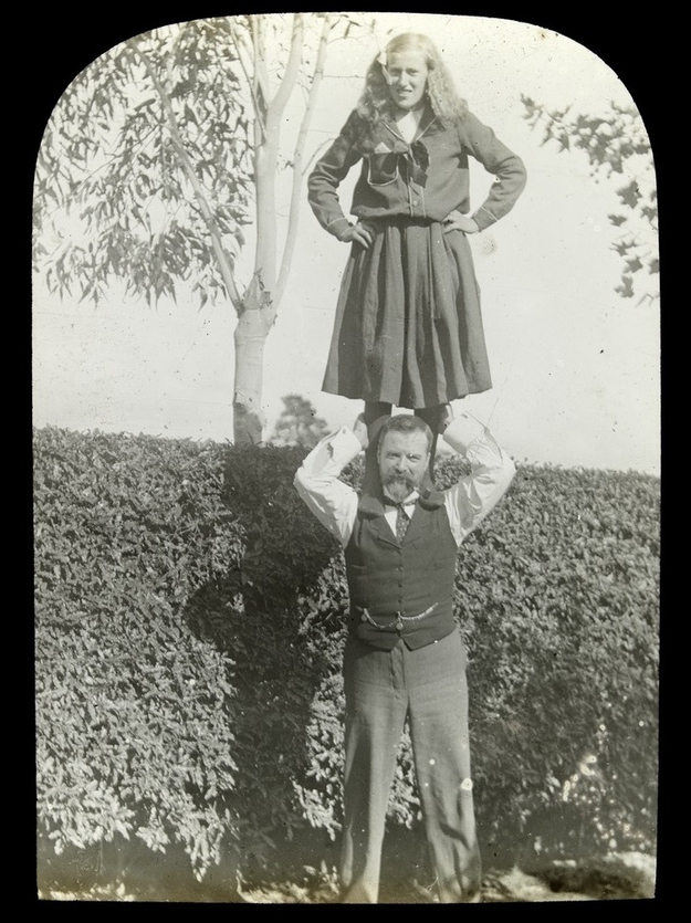 23 Completely Random Old Photos Of People Standing On Things