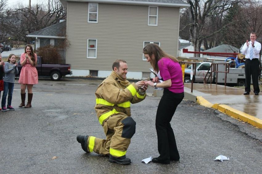 A Firefighter Staged A Fire Drill To Propose To His Teacher Girlfriend