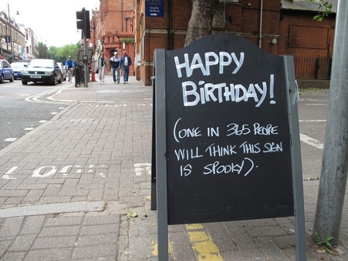 These 30 Random Signs Seen Outside Of Restaurants Are Hilarious