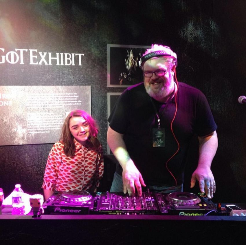 "Game Of Thrones" Cast In Real Life