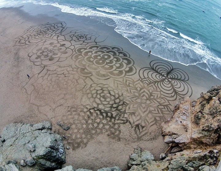 More Enormous Sand Paintings Created with a Rake by Andres Amador