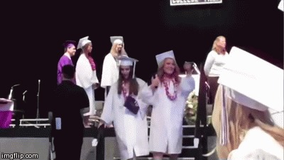 17 Epic Graduation Fails