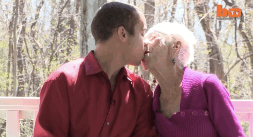 This 31-Year-Old Guy Is Dating A 91-Year-Old Great-Grandmother This 31-Year-Old Guy Is Dating A 91-Year-Old Great-Grandmother