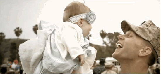 Touching Photos Of Fathers Seeing Their Babies For The First Time Touching Photos Of Fathers Seeing Their Babies For The First Time
