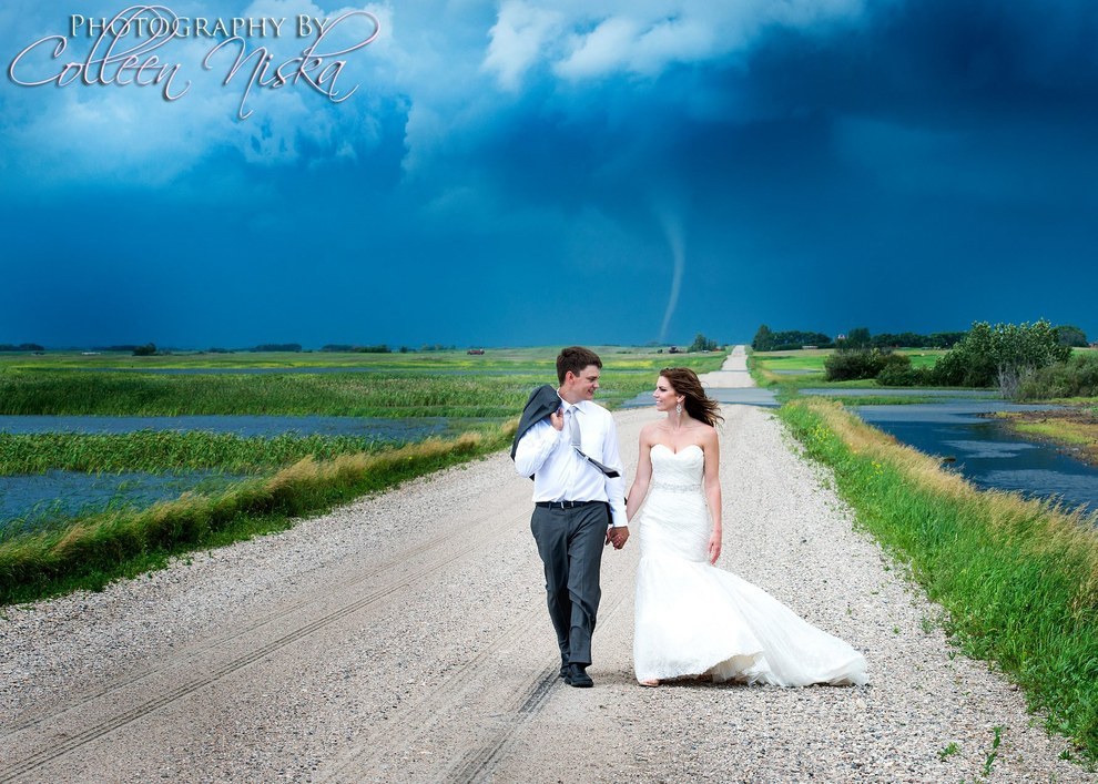 This Couple’s Wedding Pictures Were Photobombed By A Tornado