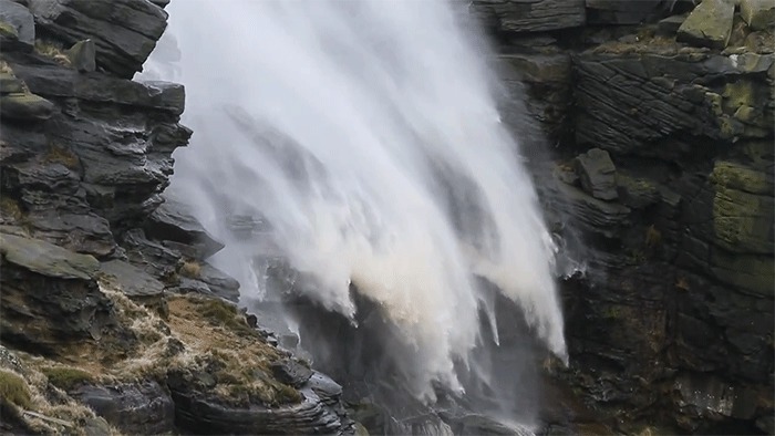 Extremely Strong Winds Cause a 80-Foot Waterfall to Blow Upwards