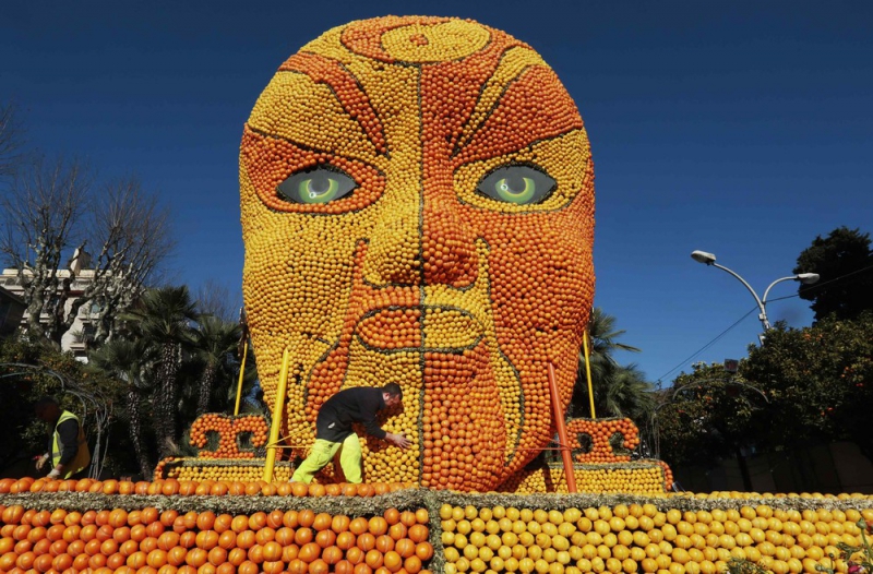 The 82th Lemon Festival in France