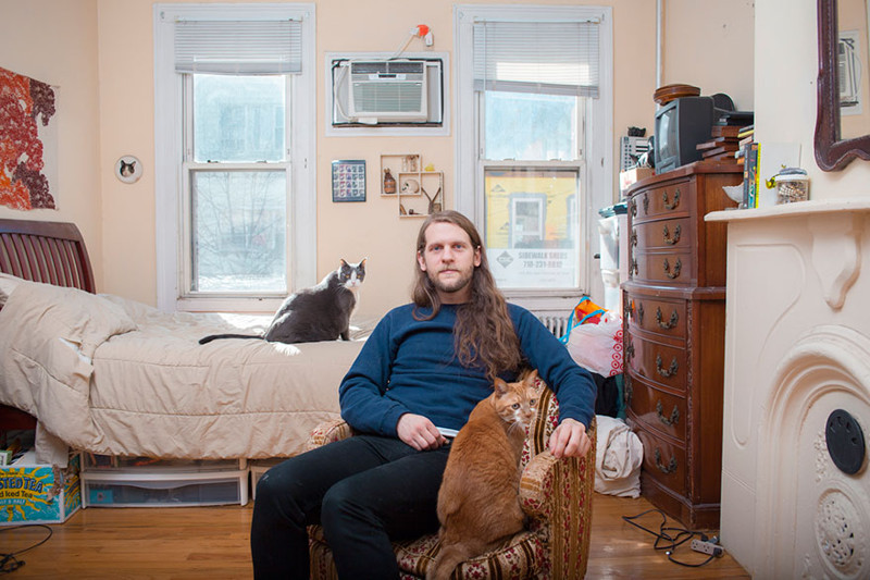 Men And Cats: Photographer Challenges ‘Crazy Cat Lady’ Stereotype