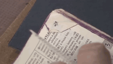 Japanese Craftsman Restores Old Books To Look Good As New Japanese Craftsman Restores Old Books To Look Good As New