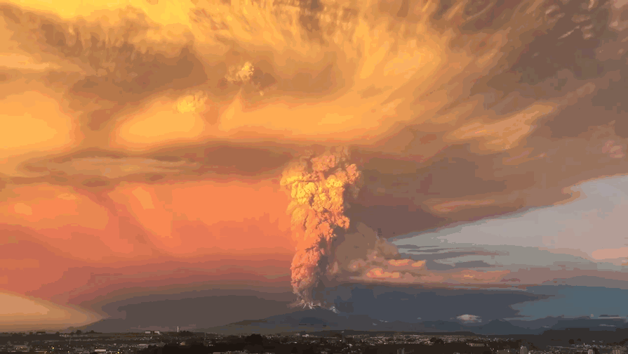 20 Breathtaking Pics Of Volcano Eruption In Chile 20 Breathtaking Pics Of Volcano Eruption In Chile