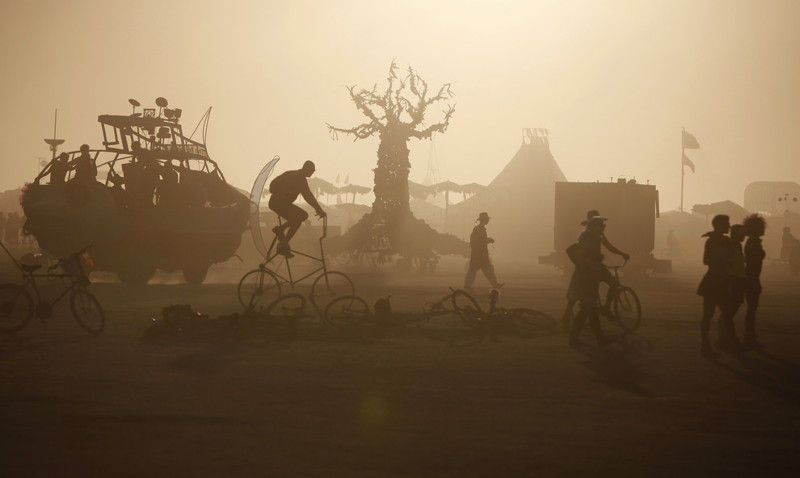 25 Of The Most Insane Pictures Ever Taken At Burning Man