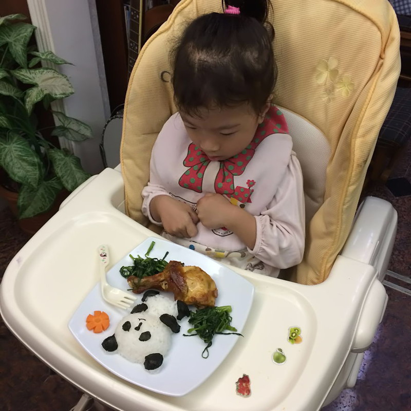 4th Kid And Her Panda Meal