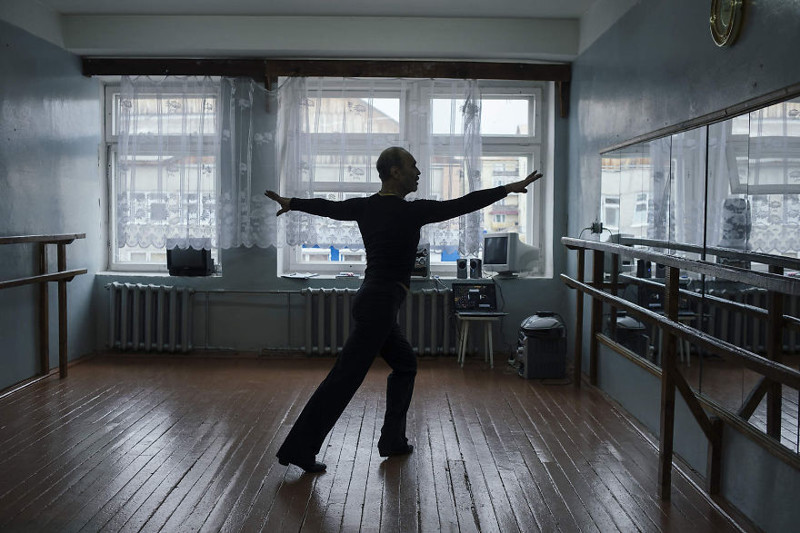 There are no other dancers in his village – his former dancing partner now feels too old to dance – and he has to practice alone. That’s the only downside he can name of living this far away from civilization