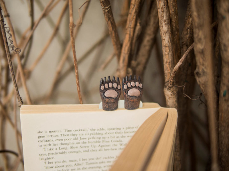 Cute Bookmarks That Make Tiny Legs Stick Out Of Your Book
