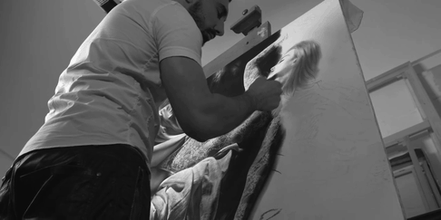 Artist Spends 100s Hours Drawing Hyperrealistic Art Using Renaissance Techniques Artist Spends 100s Hours Drawing Hyperrealistic Art Using Renaissance Techniques