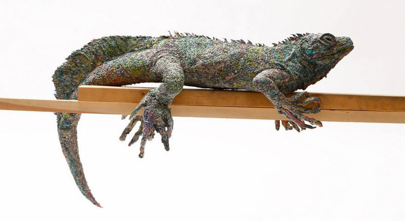 Japanese Artist Tightly Rolls Newspaper To Create Incredibly Realistic Animal Sculptures