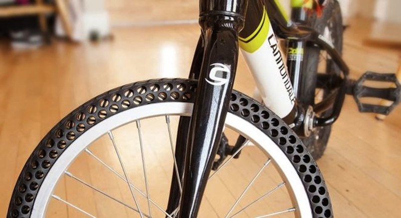 These innovative bike tires can’t get flat