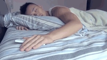 Snoozeless Rug Alarm Clock Won’t Stop Until You Step On It With Both Feet Snoozeless Rug Alarm Clock Won’t Stop Until You Step On It With Both Feet