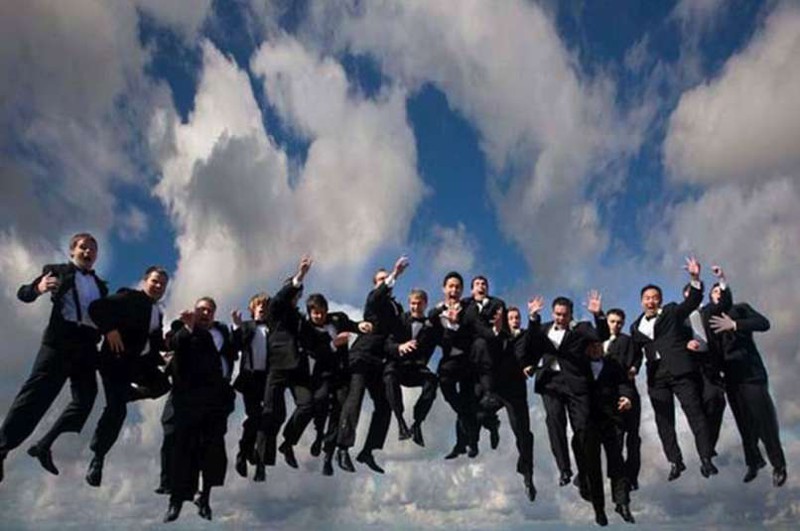 3. 3. An epic jumping photo...from the biggest wedding party in the entire world.