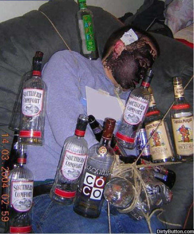Passed Out Drunk Men Funny Pictures