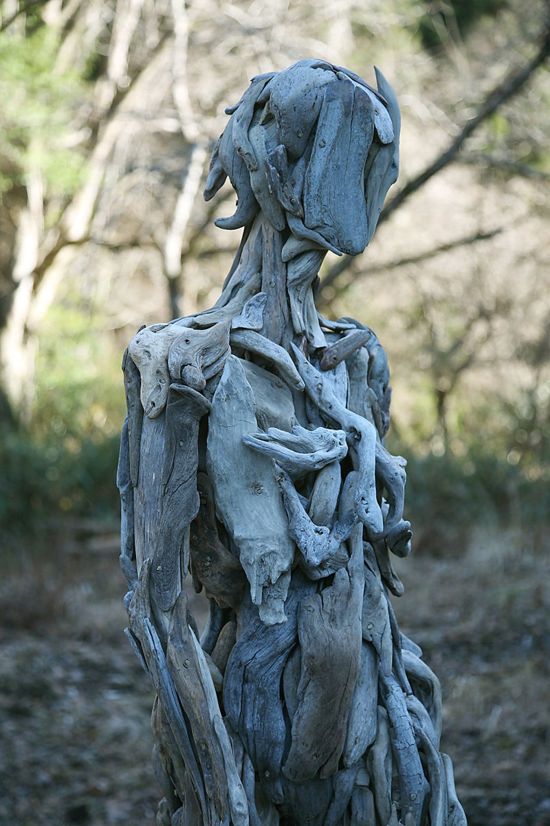  Haunting Driftwood Sculptures By Japanese Artist Nagato Iwasaki
