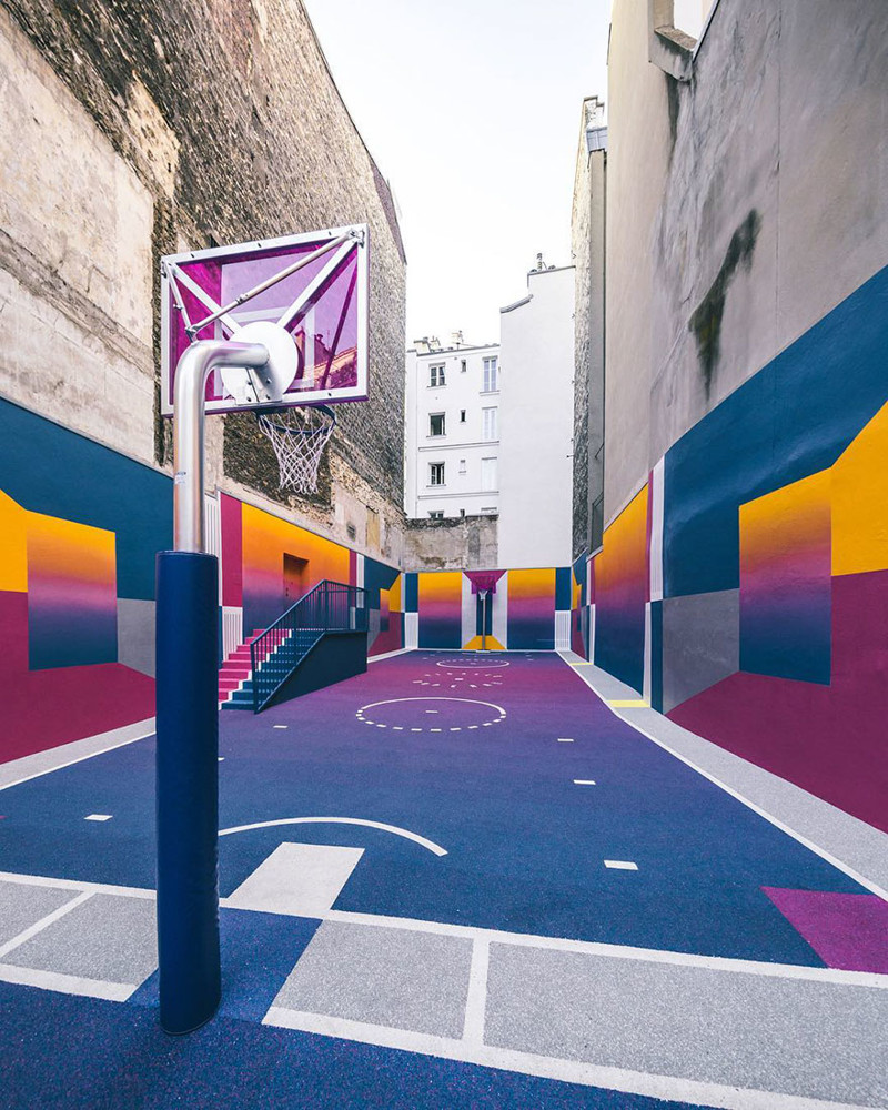 If you’re in Paris any time soon, don’t forget to visit the spot for a basketball game – or an original Insta feed update