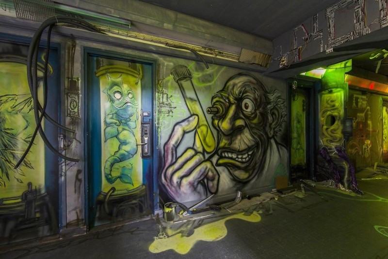 School Asks 100 Graffiti Artists To Paint It Before Renovation