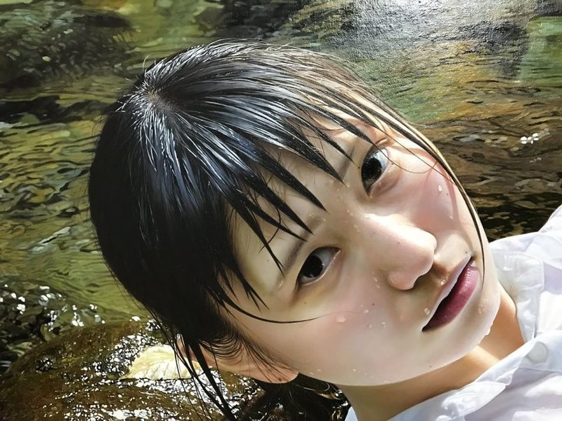 These Hyperrealistic Paintings By A Japanese Artist Are So Precise You Might Confuse Them With Photo