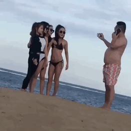 People Are Sharing Pics Of Boyfriends “Forced” To Take Perfect Pictures Of Their Girlfriends People Are Sharing Pics Of Boyfriends “Forced” To Take Perfect Pictures Of Their Girlfriends