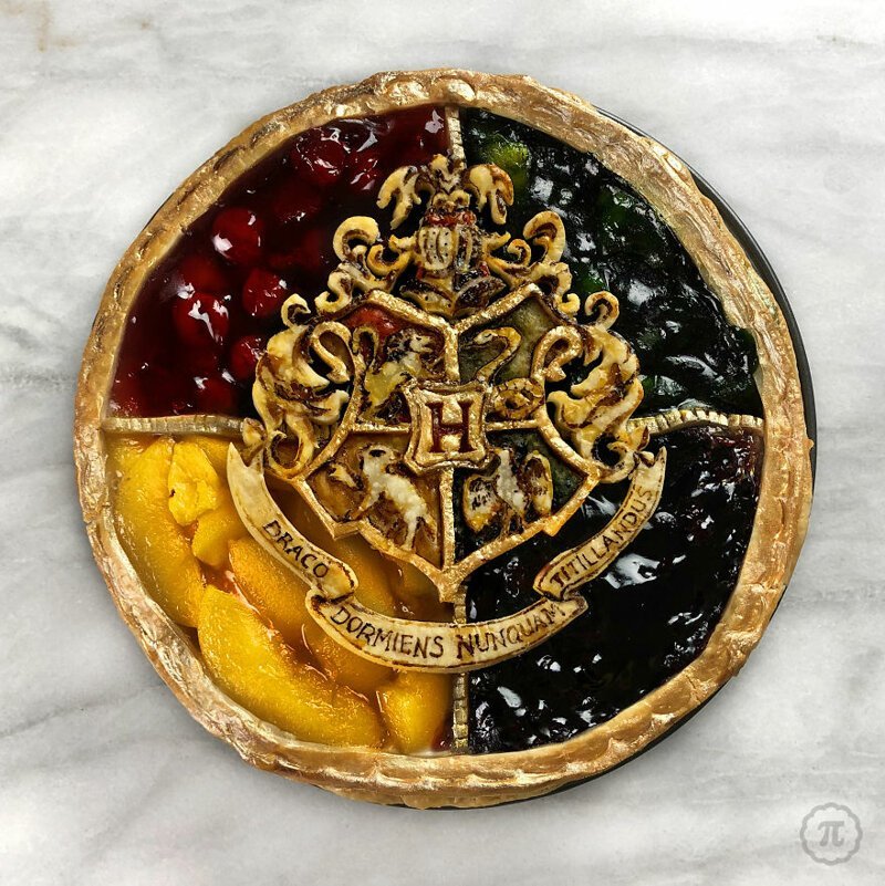 #1 Four Flavour Harry Potter Crest Pie