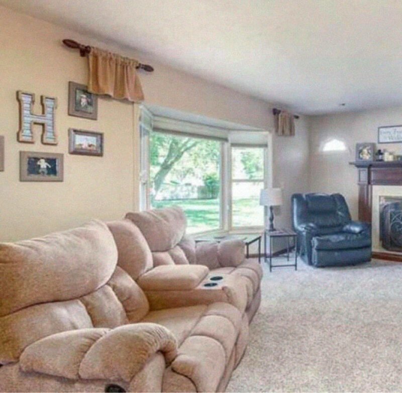 Real Estate Agent Posts 25 Of The Worst Home Design Finds