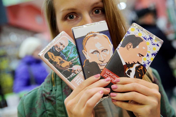 Шоколад с Путиным на обертке