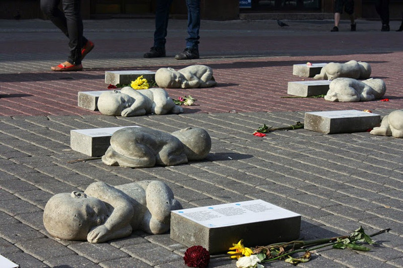Памятник нерождённым детям в Риге памятники, памятники россии