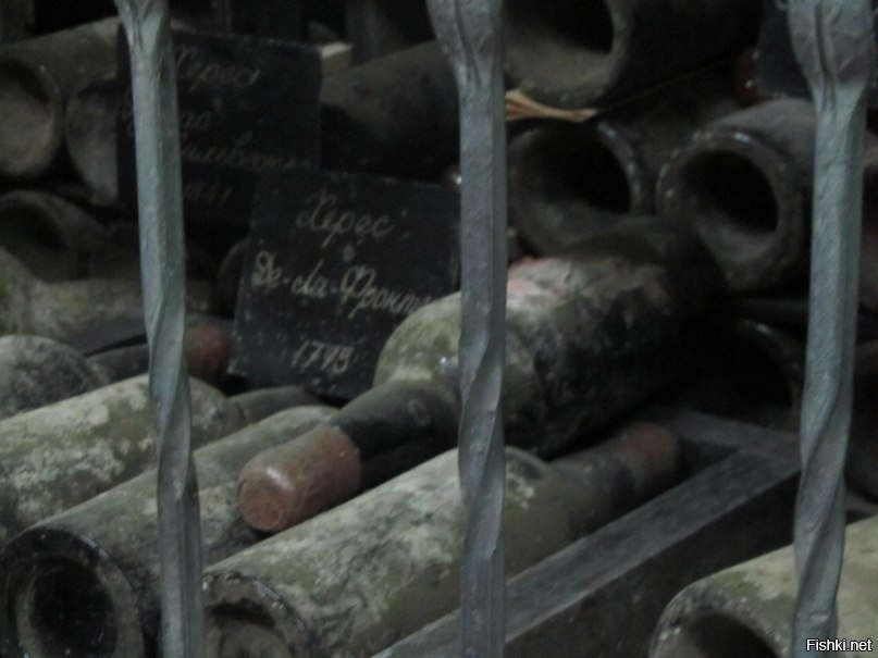 был там в 2012. самое старое вино лежало за решеткой.