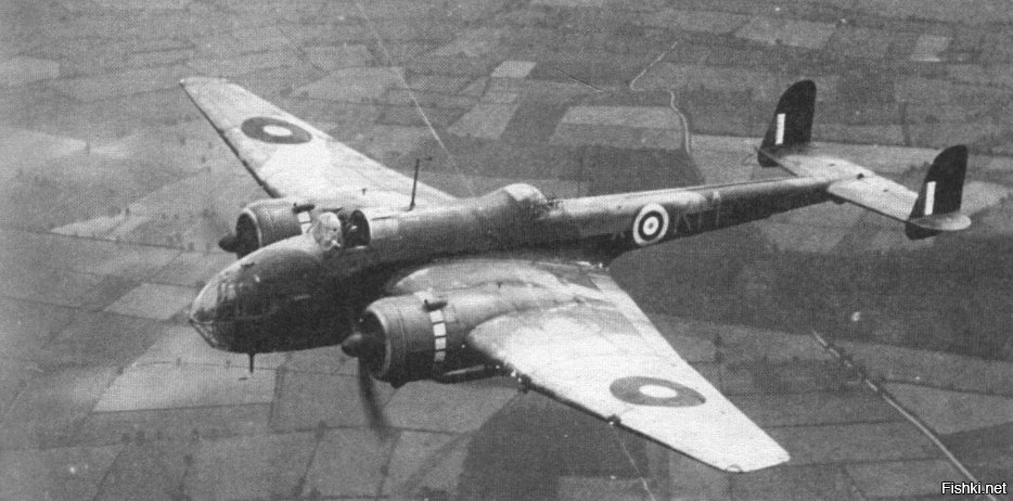 Очередной либерастный высер, на карикатуре изображен английский бомбардировщик Handley Page Hampden и оригинал несколько по другому выглядит.