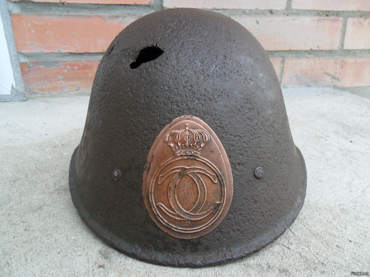 Как в оренбургской области называли каску. Румынская каска м28. Каски Румынии второй мировой. Румынский шлем м73. Каска румынская 2 мировая.