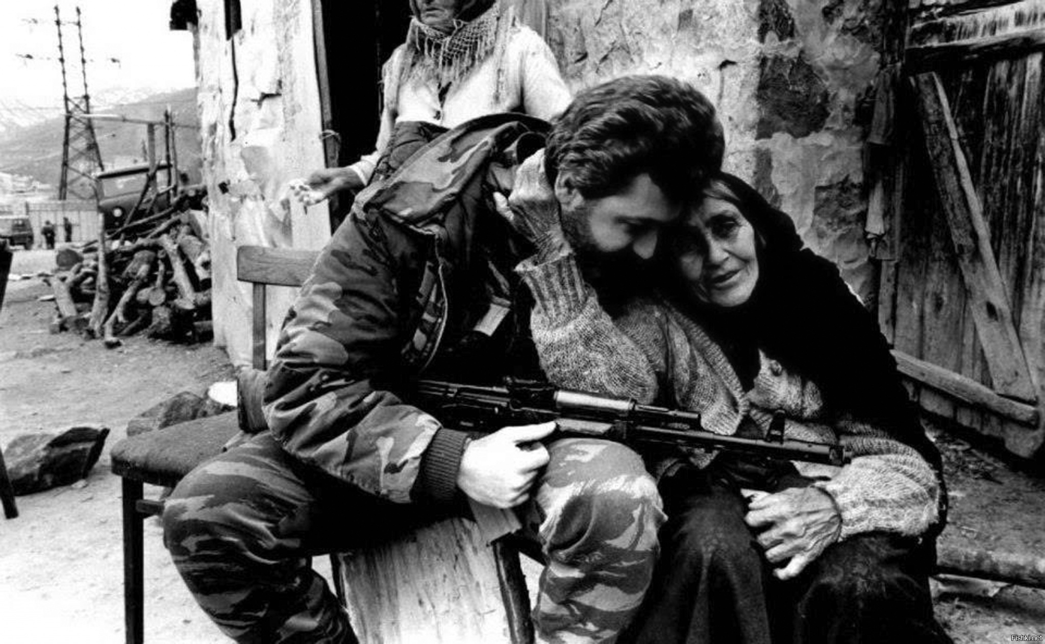 армянский солдат и азербайджанская бабушка