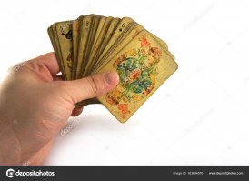 Карты пластиковые. 
Такими пусть попробует.