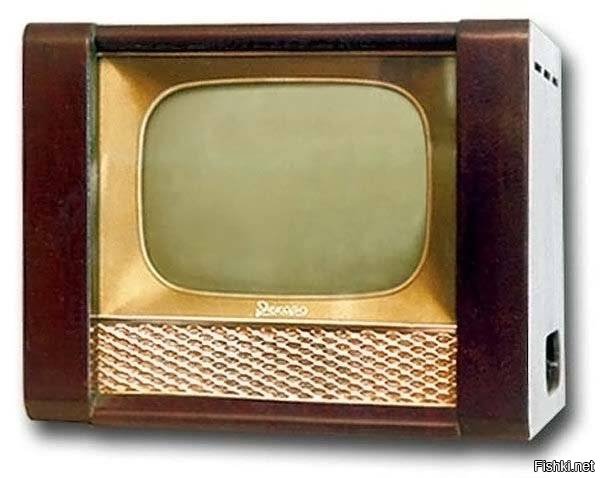 У нас первый телевизор куплен в начале 60-х. "Рекорд" (на первой картинке). Следующий был уже где-то в конце 64 - начале 65-го - "Рубин-106" (на второй).