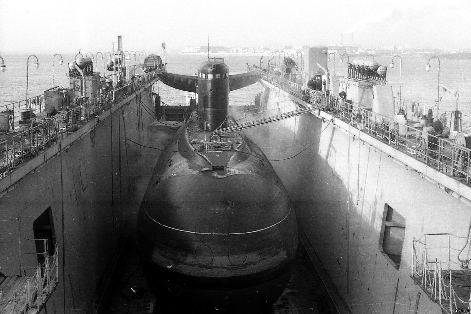 Пл материал. Б 345 Могоча подводная лодка. Подводные лодки проекта 941 «акула». 636.3 Подводная лодка. К-19 атомная подводная лодка.