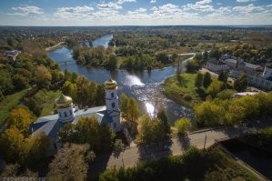 Просто почуствуйте разницу. Это тоже Вышний Волочек.