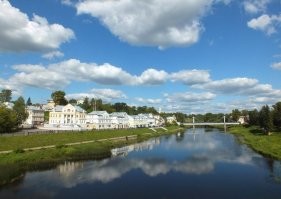 Просто почуствуйте разницу. Это тоже Вышний Волочек.